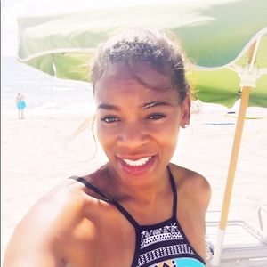 Meet your Posher, Katina